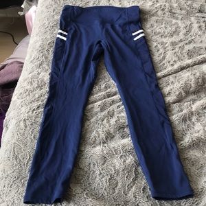 Navy fabletics cropped leggings